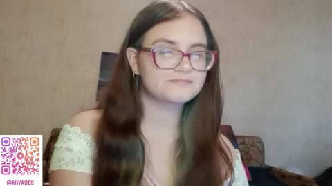 Snapshot of miyabe chatting on September 25, 1:26 pm Milana online show from September 25, 1:26 pm