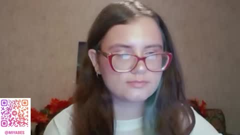 Snapshot of miyabe chatting on October 9, 1:31 pm Milana online show from October 9, 1:31 pm