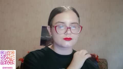 Snapshot of miyabe chatting on October 14, 1:34 pm Milana online show from October 14, 1:34 pm