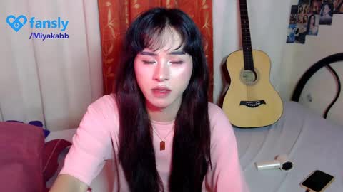 Snapshot of miyakabebe chatting on May 15, 11:01 pm Miyakabebe online show from May 15, 11:01 pm