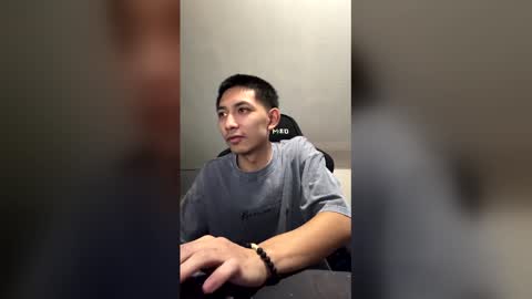 Snapshot of mizukix300 chatting on March 25, 10:05 pm mizukix300 online show from March 25, 10:05 pm