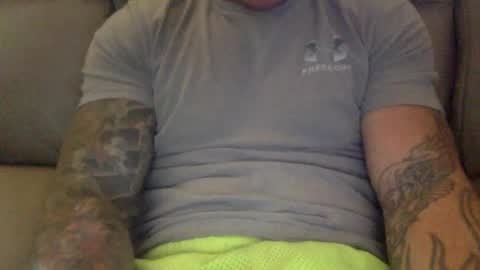 Snapshot of mjg175 chatting on December 8, 7:32 pm SexyRed online show from December 8, 7:32 pm