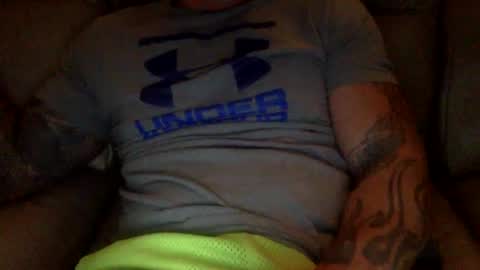 Snapshot of mjg175 chatting on December 15, 8:36 pm SexyRed online show from December 15, 8:36 pm