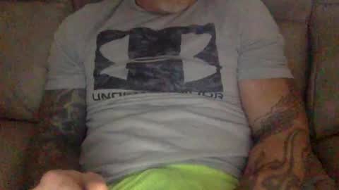 Snapshot of mjg175 chatting on December 23, 6:05 pm SexyRed online show from December 23, 6:05 pm