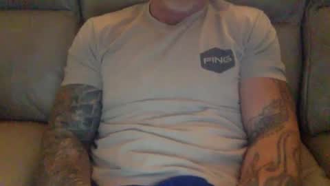 Snapshot of mjg175 chatting on December 30, 9:08 pm SexyRed online show from December 30, 9:08 pm