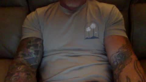 Snapshot of mjg175 chatting on January 1, 8:37 pm SexyRed online show from January 1, 8:37 pm