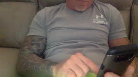 Snapshot of mjg175 chatting on January 15, 4:11 pm SexyRed online show from January 15, 4:11 pm