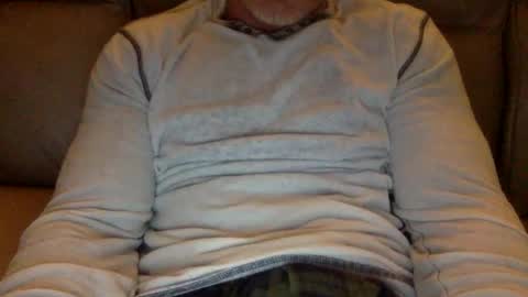 Snapshot of mjg175 chatting on January 24, 11:48 am SexyRed online show from January 24, 11:48 am