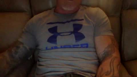 Snapshot of mjg175 chatting on January 26, 10:24 pm SexyRed online show from January 26, 10:24 pm