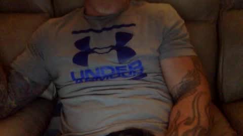 Snapshot of mjg175 chatting on January 31, 10:42 pm SexyRed online show from January 31, 10:42 pm