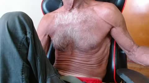 Snapshot of mjmadurengue chatting on April 12, 1:27 pm Mario jose online show from April 12, 1:27 pm