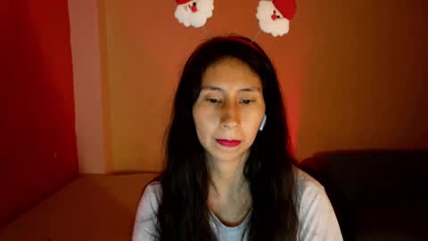MoonLipson online show from December 18, 7:36 am