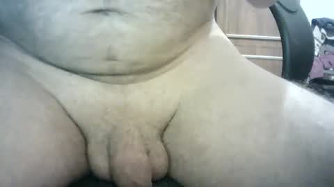 Snapshot of mlkklm47 chatting on March 2, 2:51 am mlkklm47 online show from March 2, 2:51 am