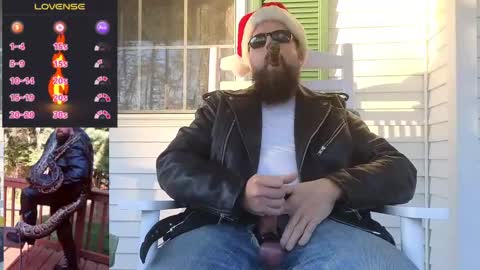 SMOKINsnakeEYEZ online show from December 17, 8:32 pm