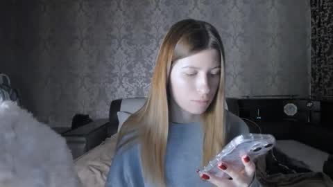 Lili online show from September 24, 9:56 am