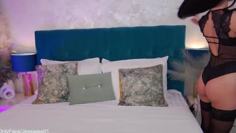 Jessie online show from February 11, 11:32 pm