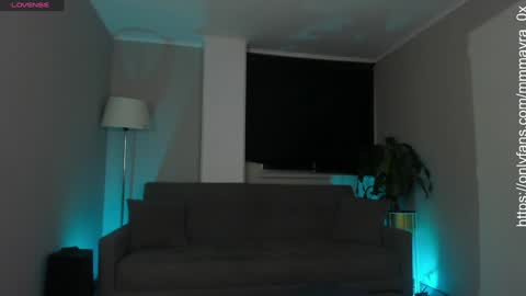 Snapshot of mmmayra_0x chatting on December 23, 11:28 pm MAYRA online show from December 23, 11:28 pm