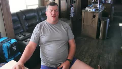 mmmthatsfunnn online show from September 10, 11:05 pm