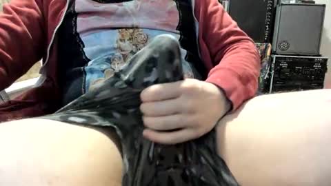 Snapshot of mnmassive chatting on February 9, 6:50 am M online show from February 9, 6:50 am