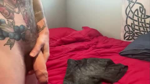 MNTuiLa online show from February 21, 2:18 pm