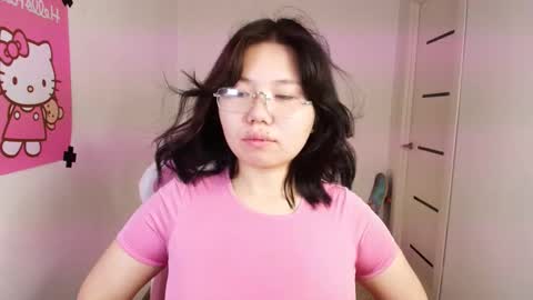 Snapshot of moana_light chatting on September 26, 2:26 am hey meet with me online show from September 26, 2:26 am