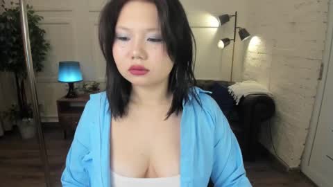 Snapshot of moana_light chatting on October 2, 2:07 am hey meet with me online show from October 2, 2:07 am