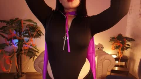 Snapshot of moana_light chatting on October 29, 2:58 am hey meet with me online show from October 29, 2:58 am