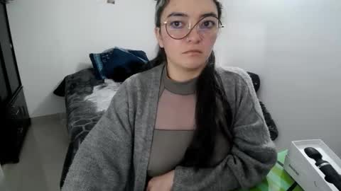 Snapshot of mocca_117 chatting on September 19, 11:33 am Sam online show from September 19, 11:33 am