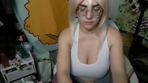 Snapshot of mochi_rainbow chatting on February 9, 5:54 pm The Mochi Rainbow Variety Show online show from February 9, 5:54 pm