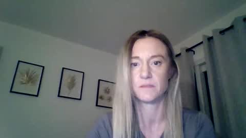 Snapshot of mockingbirds91 chatting on March 30, 3:51 am mockingbirds91 online show from March 30, 3:51 am