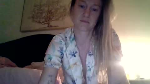 Snapshot of mockingbirds91 chatting on March 31, 4:13 am mockingbirds91 online show from March 31, 4:13 am