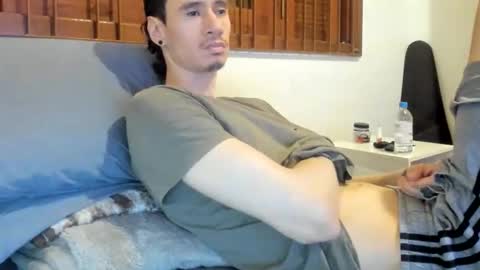 DigBreed online show from November 26, 1:17 am