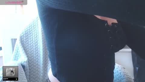 Snapshot of modjo_ chatting on February 26, 7:35 pm Modjo online show from February 26, 7:35 pm