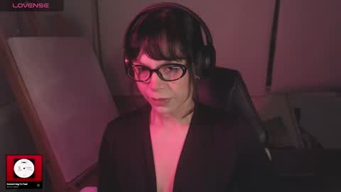 Snapshot of modjo_ chatting on April 6, 6:36 am Modjo online show from April 6, 6:36 am