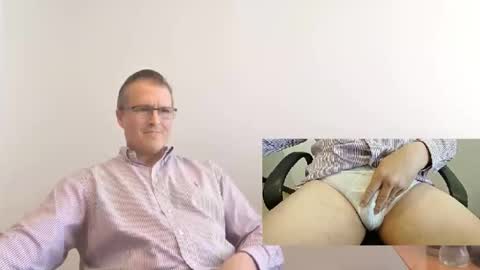 Moe online show from October 7, 5:32 pm