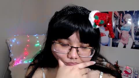 Molly online show from December 24, 10:33 am