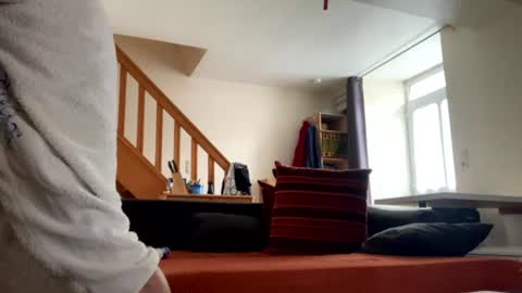 moi10414 online show from June 15, 6:32 pm