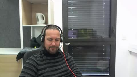 Julien online show from March 3, 11:16 am