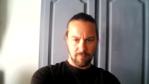 Julien online show from May 19, 2:45 pm