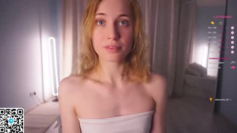 Snapshot of moiraalsbrook chatting on February 16, 7:37 am Diana online show from February 16, 7:37 am