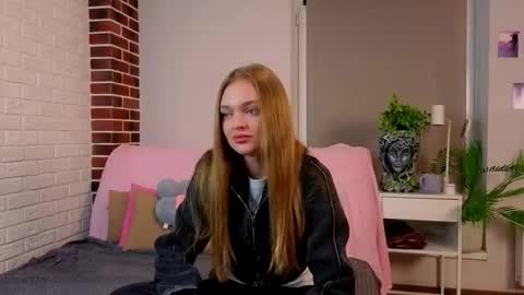 Kylie online show from September 23, 6:33 pm