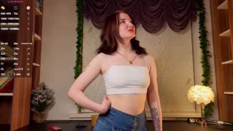 Laura online show from February 8, 3:04 pm