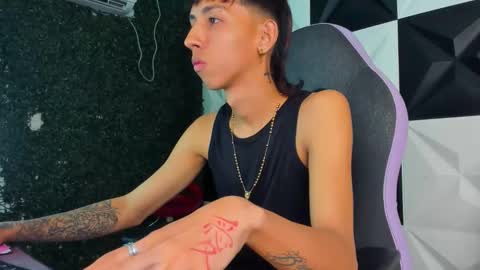 Moises online show from May 11, 2:28 am