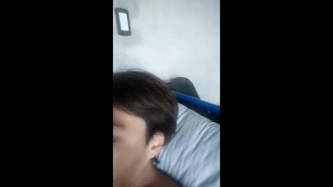 Snapshot of moisesarh27 chatting on February 3, 10:48 pm moisesarh27 online show from February 3, 10:48 pm