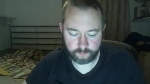 Snapshot of moistfalafel chatting on February 8, 7:16 pm Jode online show from February 8, 7:16 pm