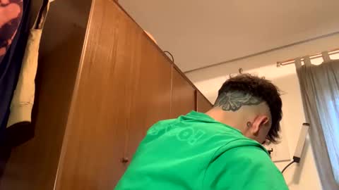 Snapshot of mojitoxxx69 chatting on March 5, 3:19 pm mojitoxxx69 online show from March 5, 3:19 pm