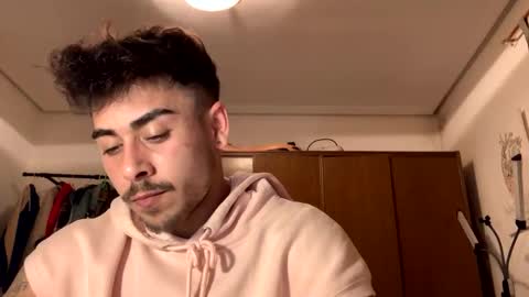 Snapshot of mojitoxxx69 chatting on March 11, 3:34 am mojitoxxx69 online show from March 11, 3:34 am