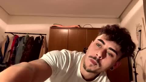 Snapshot of mojitoxxx69 chatting on March 16, 11:09 pm mojitoxxx69 online show from March 16, 11:09 pm