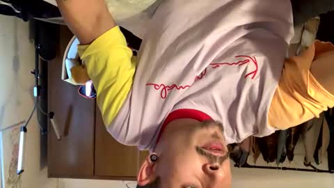 Snapshot of mojitoxxx69 chatting on March 26, 2:22 pm mojitoxxx69 online show from March 26, 2:22 pm