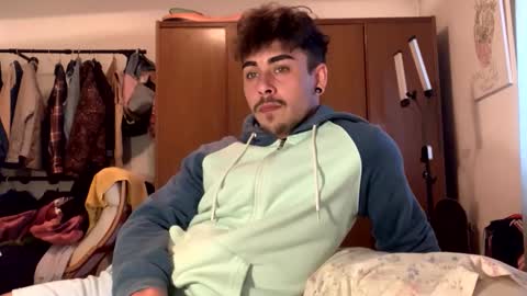 Snapshot of mojitoxxx69 chatting on March 29, 3:34 pm mojitoxxx69 online show from March 29, 3:34 pm